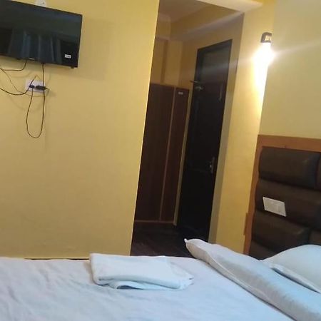 Aarika Homestay Шимла Экстерьер фото